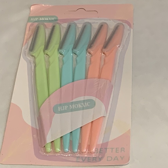 Macro Eyebrow shaper 12 prices New in sealed package - Picture 2 of 5